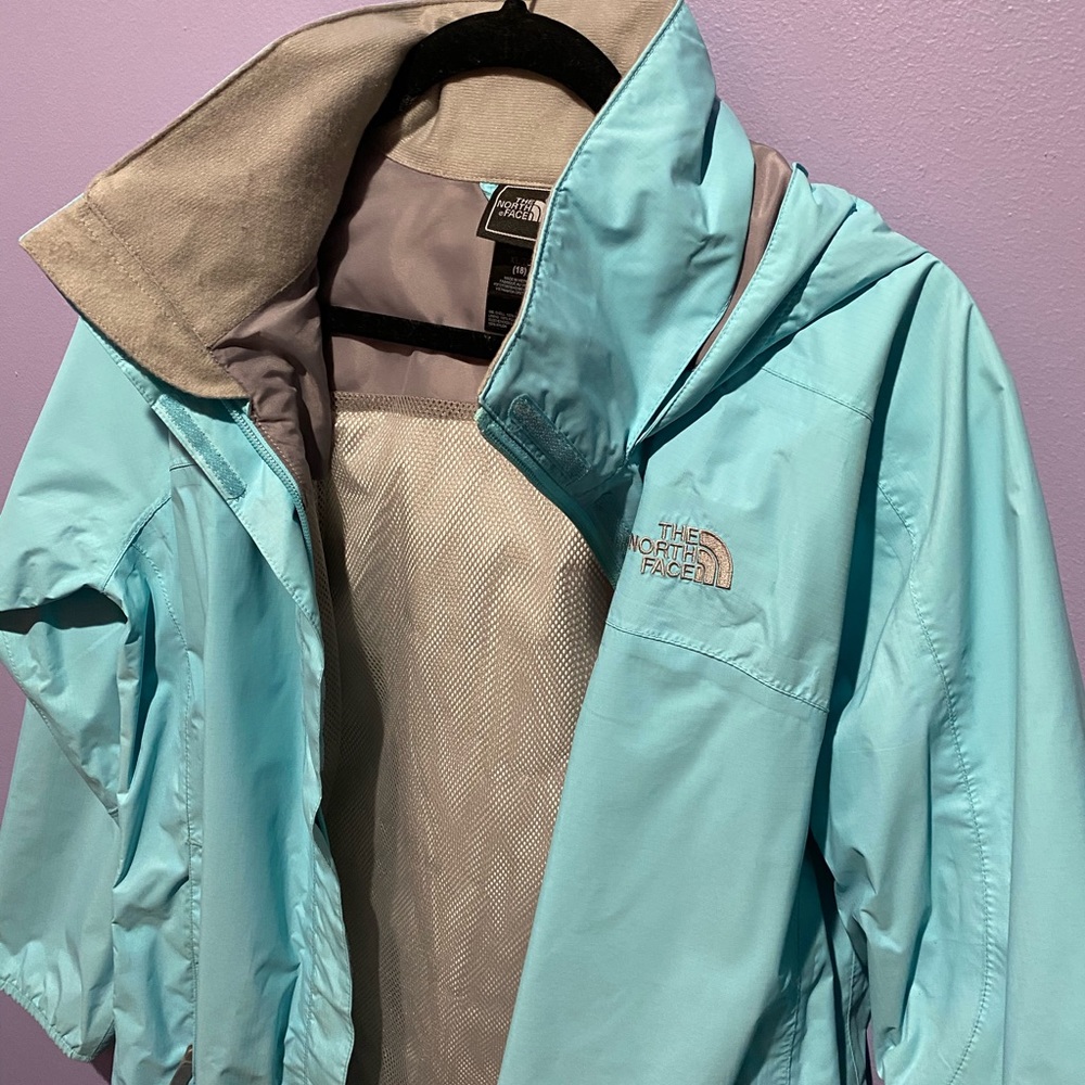 Women’s North face wind breaker/ rain jacket